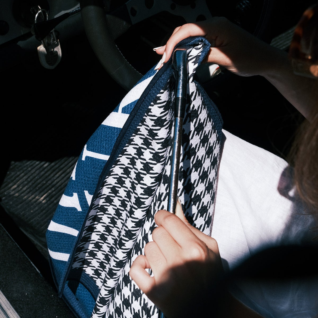 3PUTTROUND - 3PUTTROUND Drive to Survive Tour Towel - The Agora Bangkok