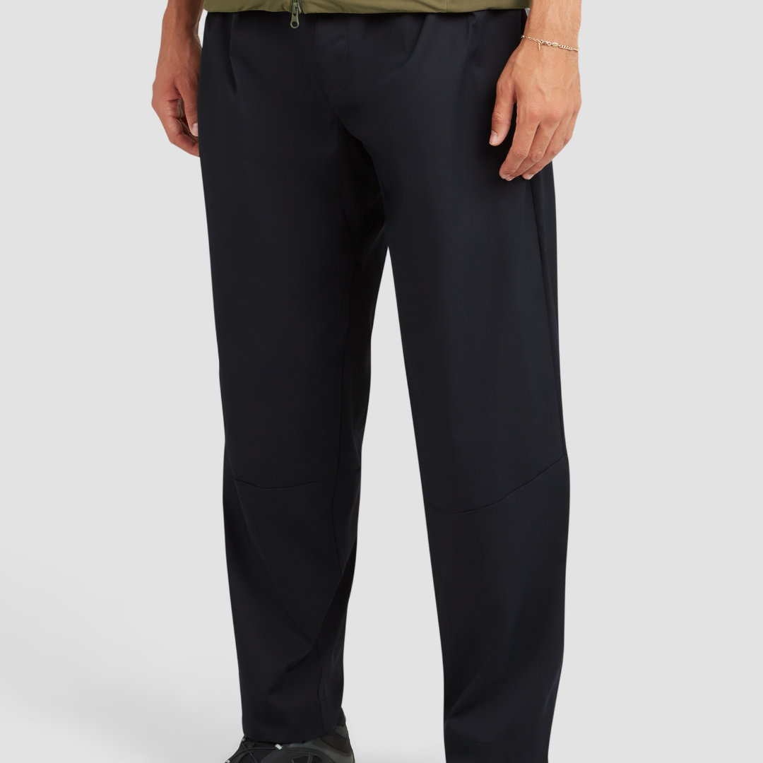 MANORS - MANORS Men's Greenskeeper Chino Trousers - The Agora Bangkok