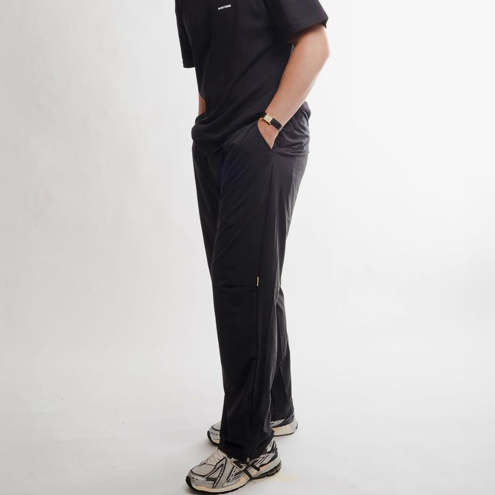 SLICE TOWN - SLICE TOWN  Straight Fit Tech Pants - The Agora Bangkok